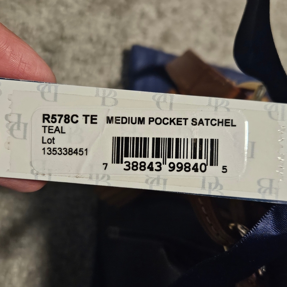 NWT - Vintage Dooney & Bourke Navy and Tan Leather Satchel - Picture 5 of 13